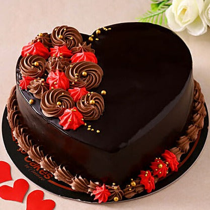 Romantic Roset Chocolate Cake